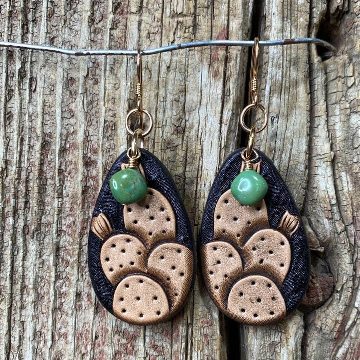 J.Forks Designs - Vente Boucles d'oreilles pendantes - 17365 Boucles d'oreilles bicolores en forme de larme en cuir de figue de Barbarie0