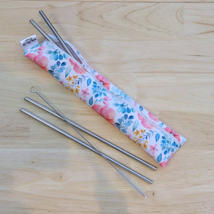 Pochette Summertime Straw pour la vente par Little Miss M Designs