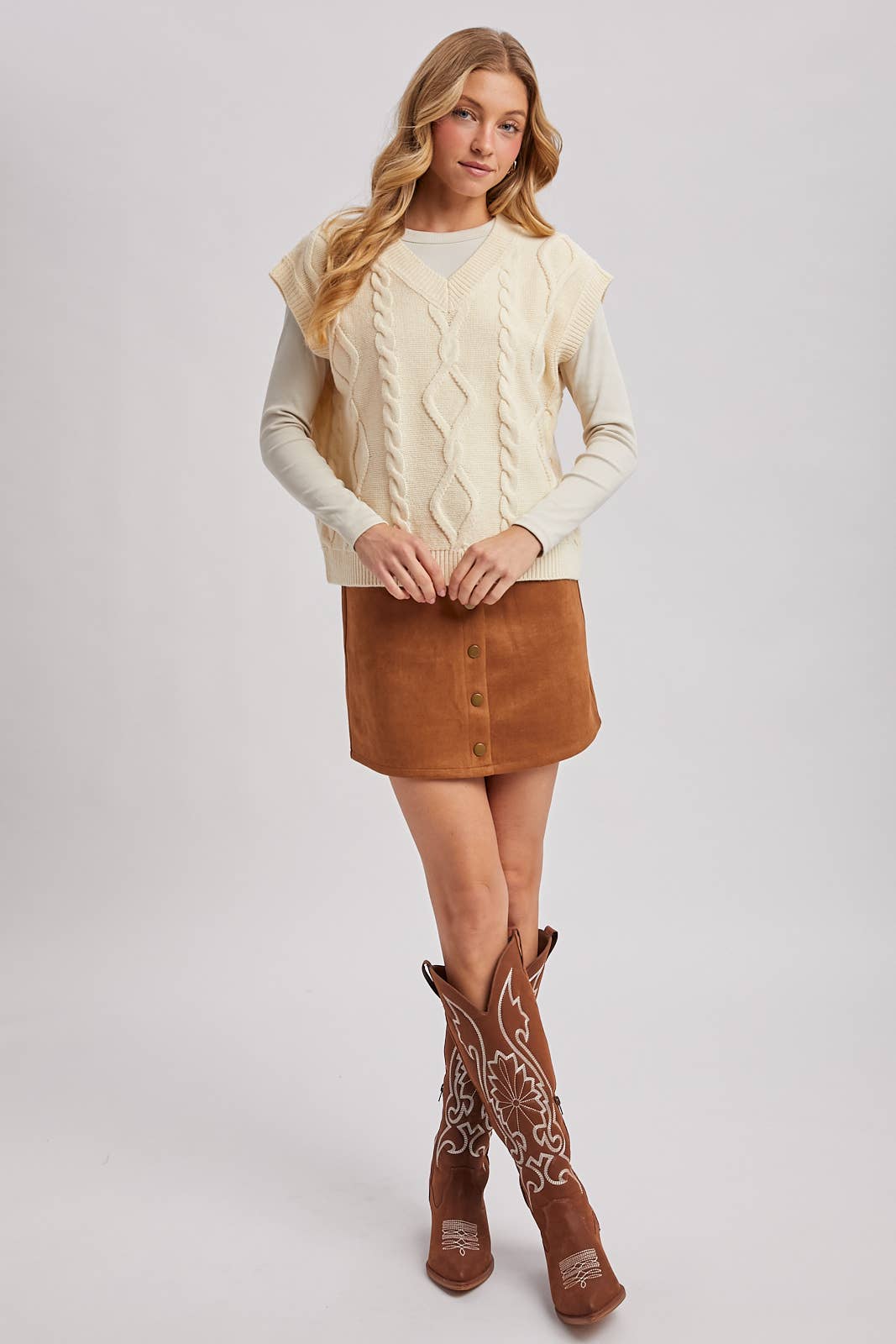 Bluivy - Vente Jupe – femme - JUPES COURTES EN FAUSSE SUÉDINE AVEC BOUTONS27