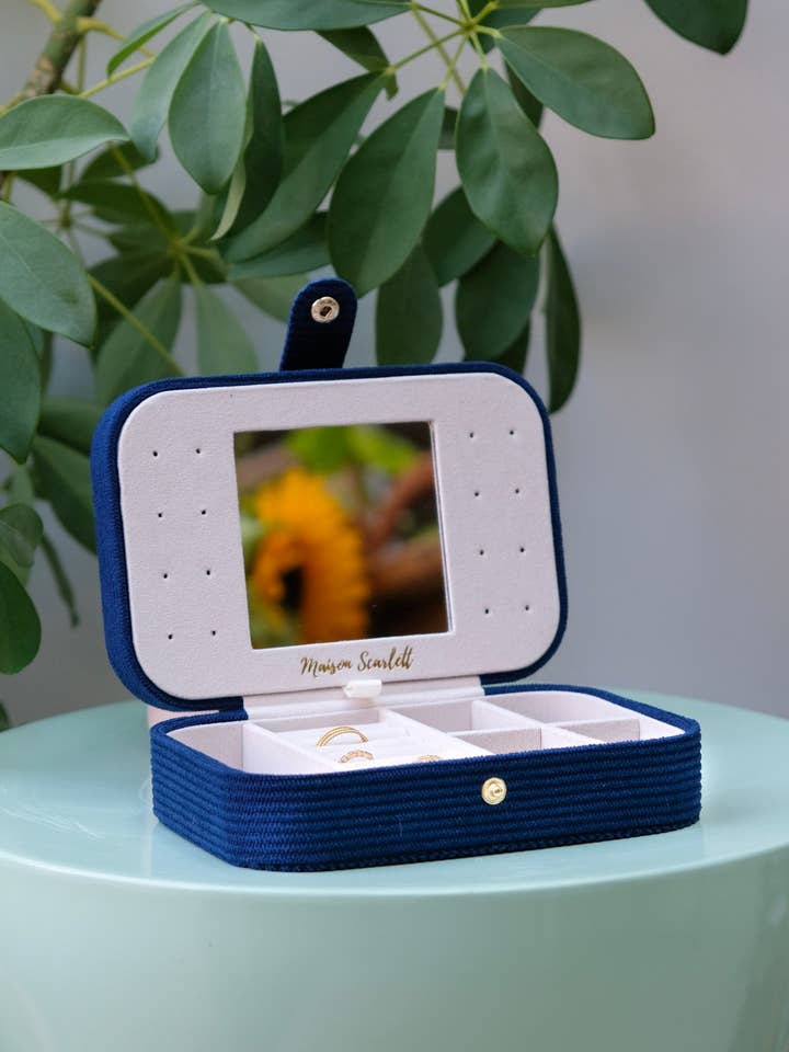Brigitte corduroy travel jewelry box for wholesale by Maison Scarlett