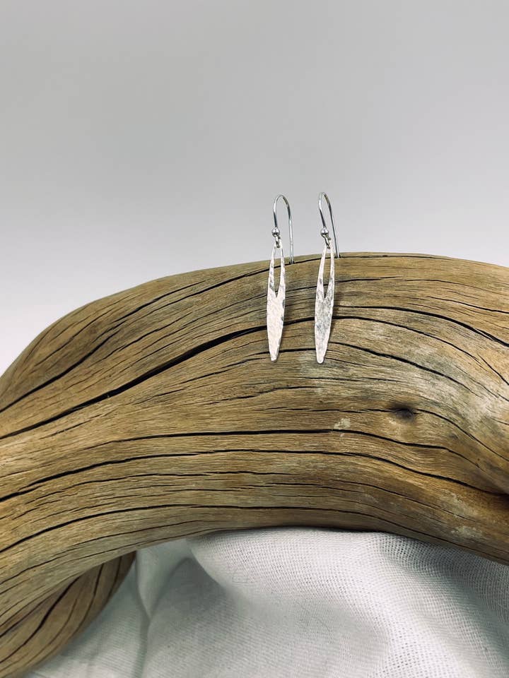 Orecchini Audrey per la vendita all'ingrosso da parte di Delicate Hardwear