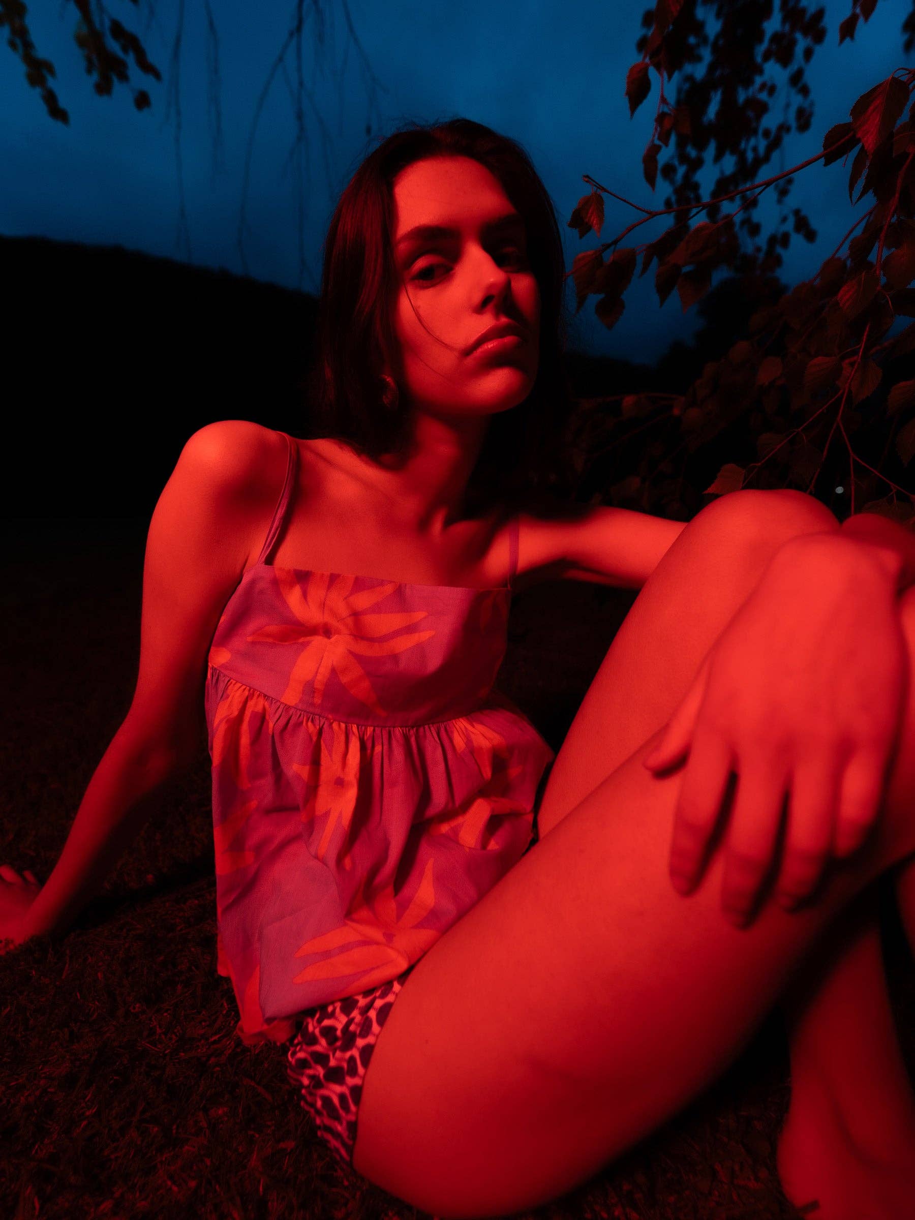 CARMEN SAYS - Wholesale Blouse - Women's - Top azul con estampado floral de mago1