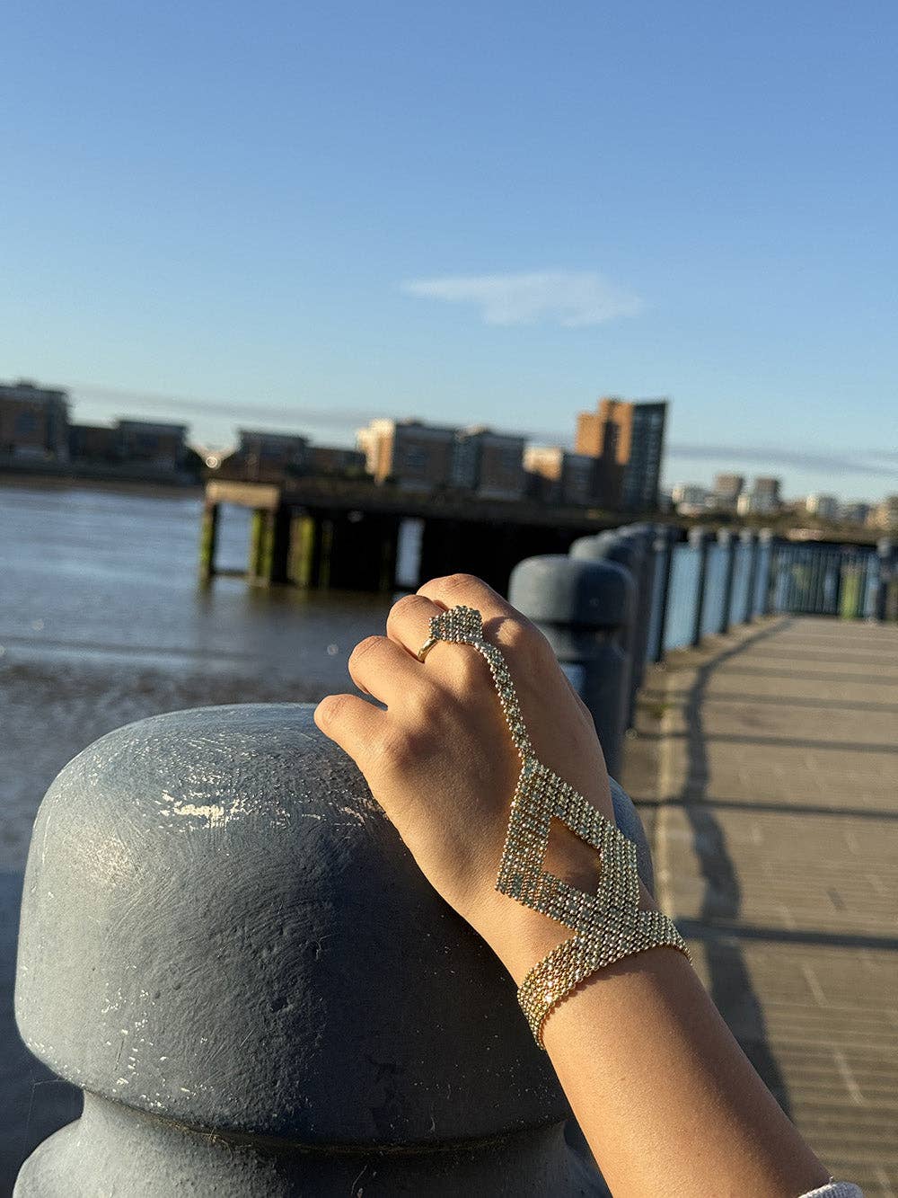 Urbiana – Großhandel Manschettenarmband – Handgeschirr mit Cuffed Cut Out Diamond11