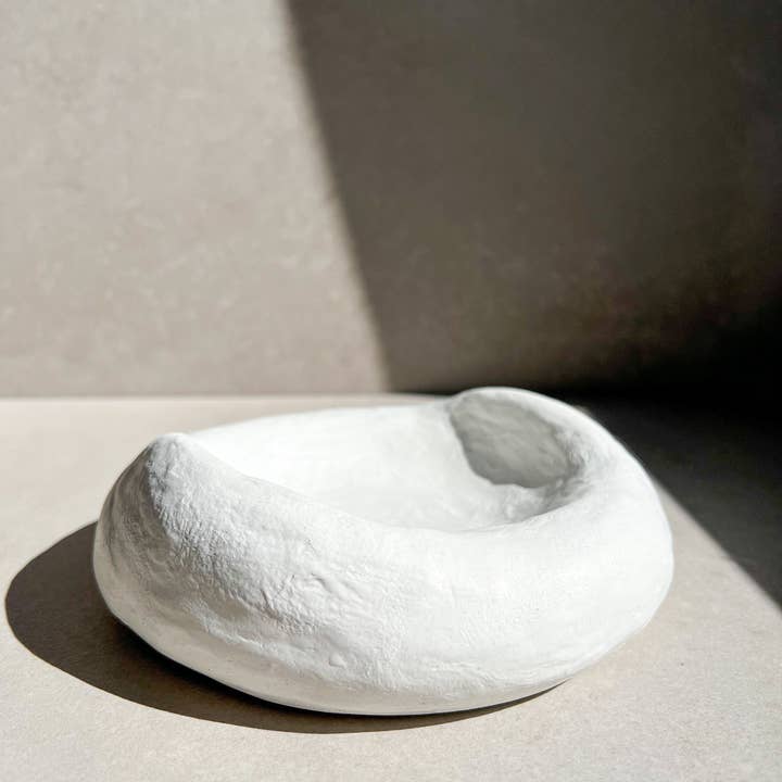 Minimal Loot Design - Vente Plateaux décoratifs - Plateau en béton FLOWY, bol asymétrique, plateau Catch All, présentoir à bijoux moderne, plat épais, plateau à bibelots, plat à bulles, décor en béton incurvé