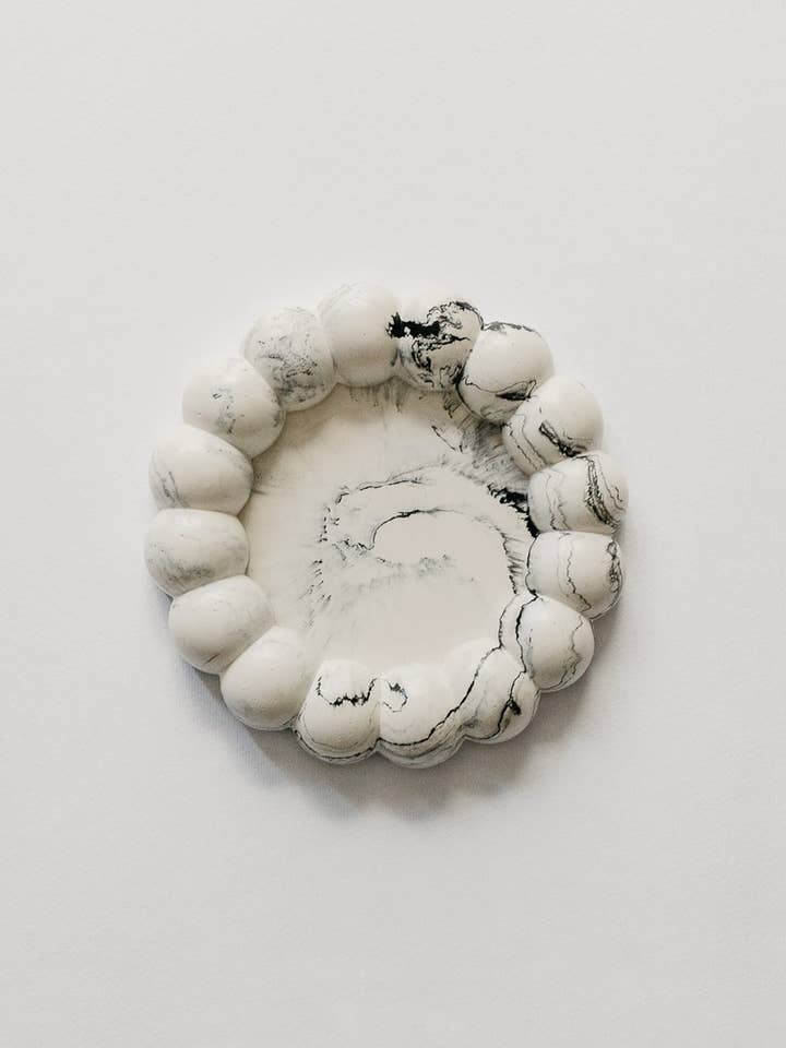 Jesmonite Big Bubble Round Tray | Black and White Marble for wholesale by Rhea Candle Co.