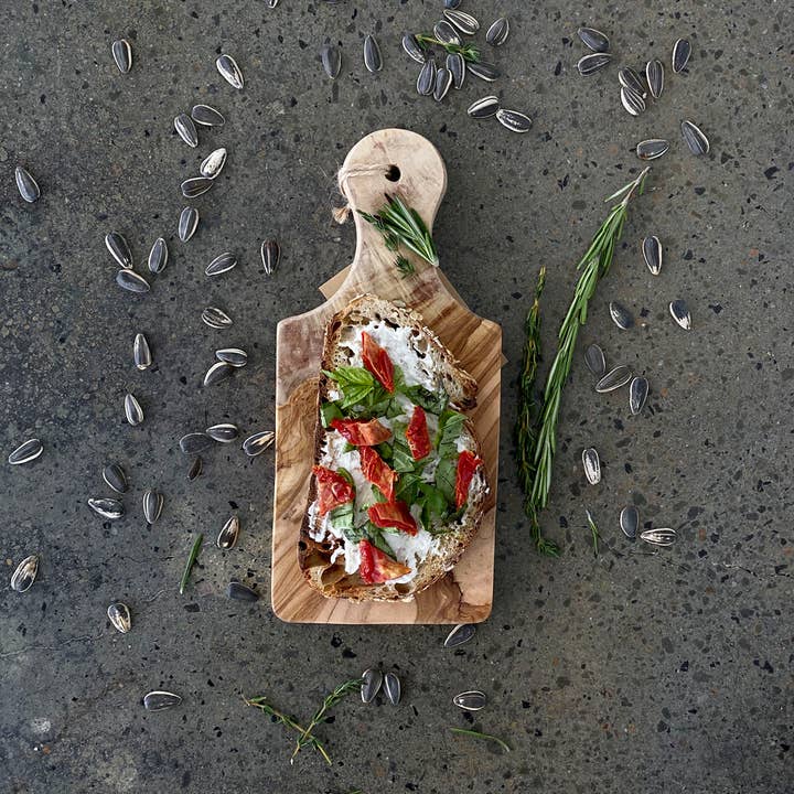 Scents and Feel - Wholesale Cutting Board - Olive Wood Rustic Small cutting Board 8"5