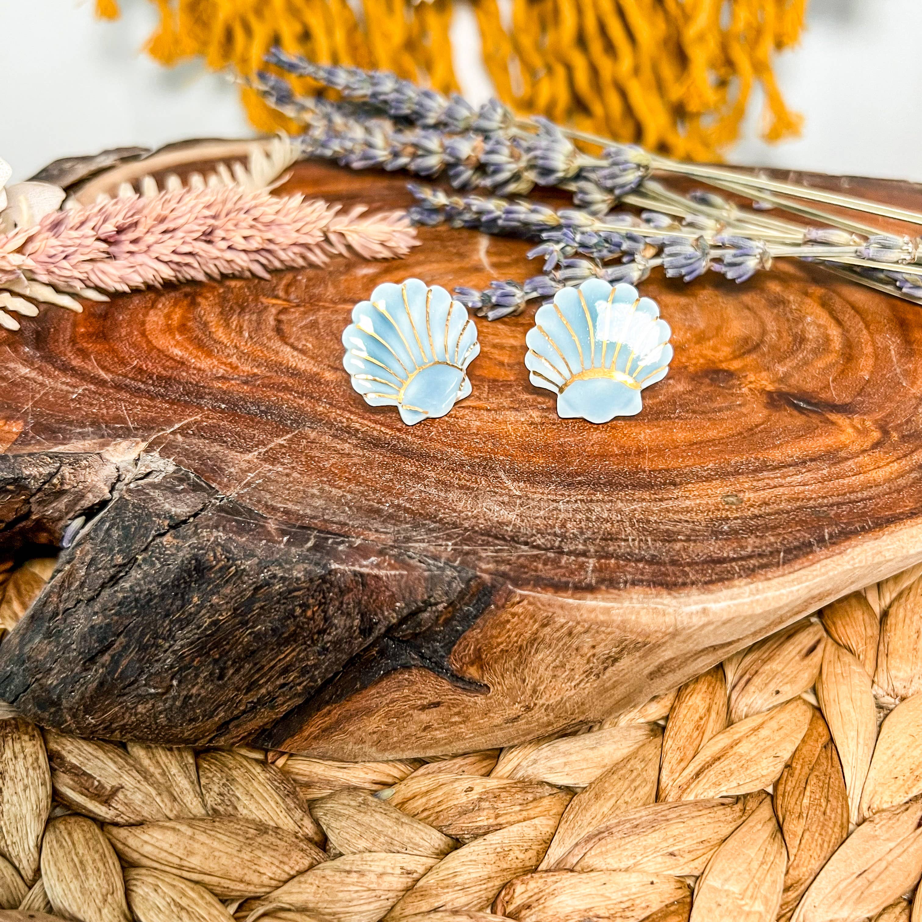 Wolf and Clay Pty Ltd - Vente Clous d'oreille - Mira - Sea Shell - Clous d'oreilles en porcelaine1