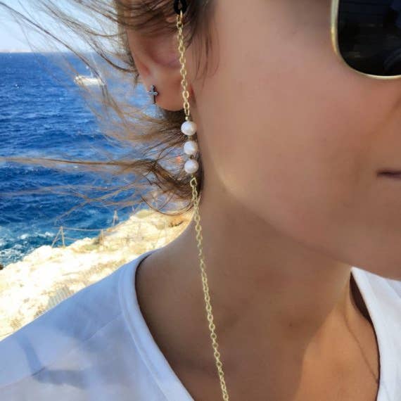 Christina Christi - Wholesale Sunglasses/Eyeglasses Strap - Women's - Gold Glasses Chain with Pearls
