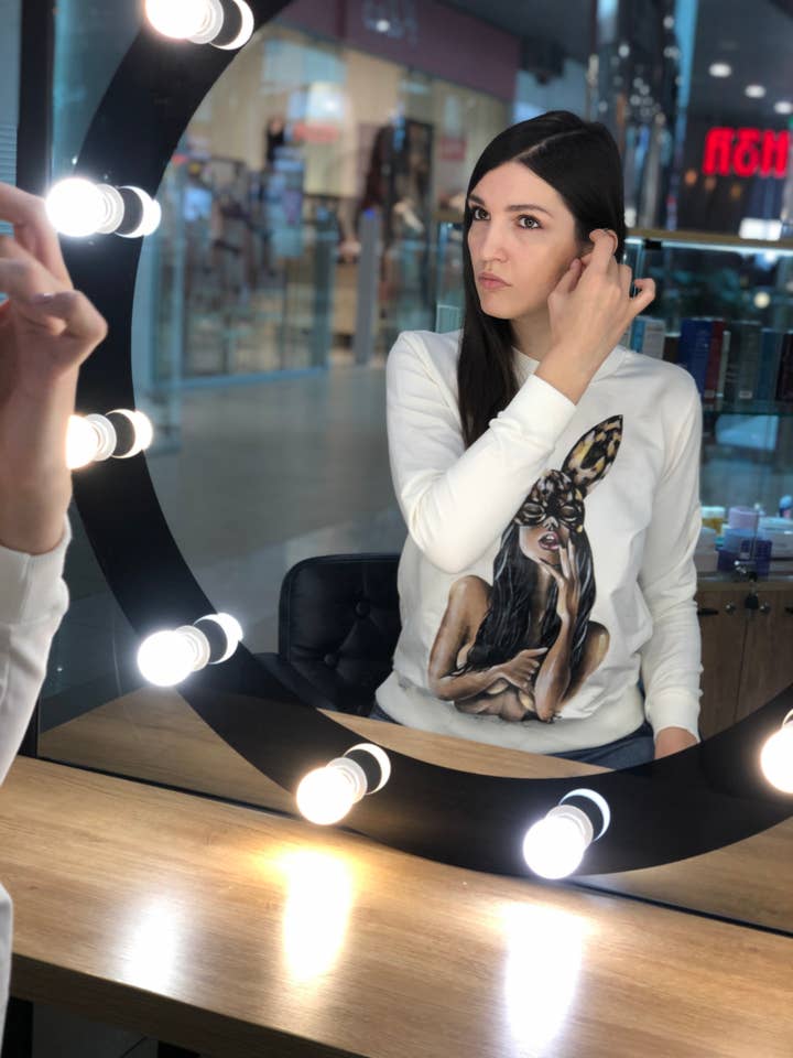 Rina Avez “handmade clothing painting” - Wholesale Graphic sweatshirt – Women’s - sweatshirt "mask"2