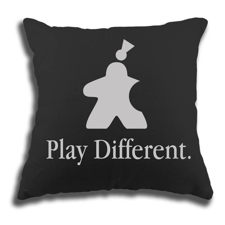 Play Different kussenhoes voor wholesale door Meeplings | Handmade in Berlin