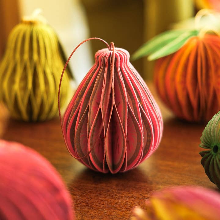 East End Press - Wholesale Ornament - Fig Honeycomb12