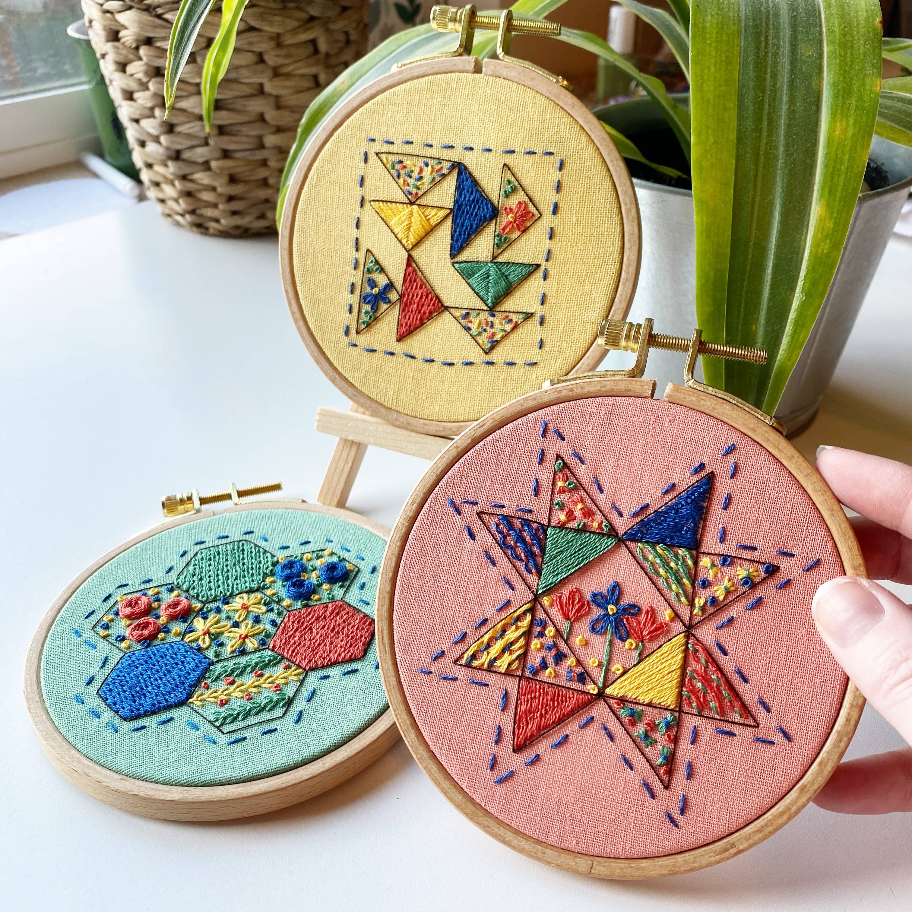 Rosanna Diggs Embroidery – Material para bordar/ponto de cruz por atacado – Kit de bordado Hexie Harmony Modern Sampler para iniciantes8