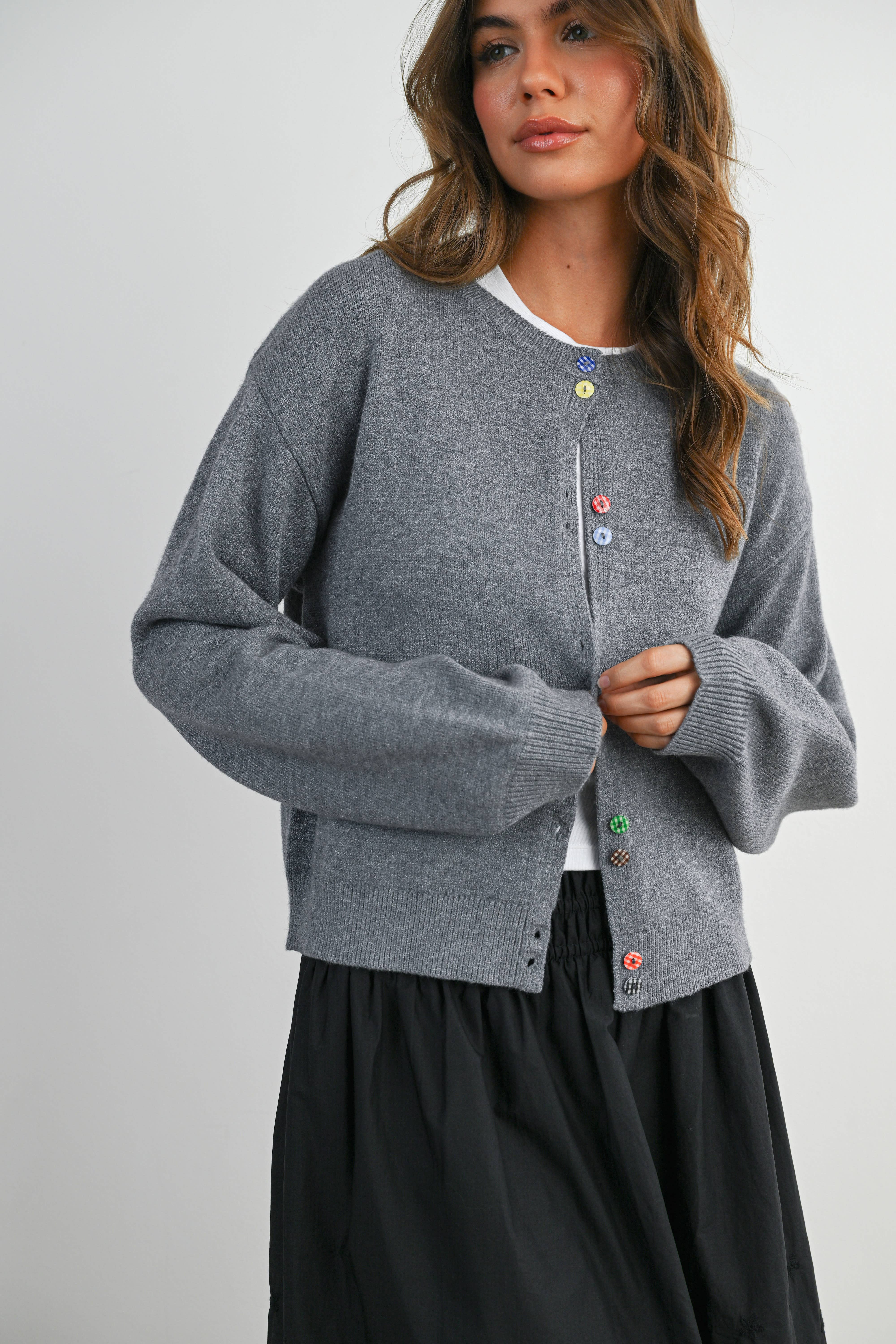 BUTTERMELON - Wholesale Cardigan - Women's - Long Sleeve Buttoned Cropped Cardigan - BMC790630