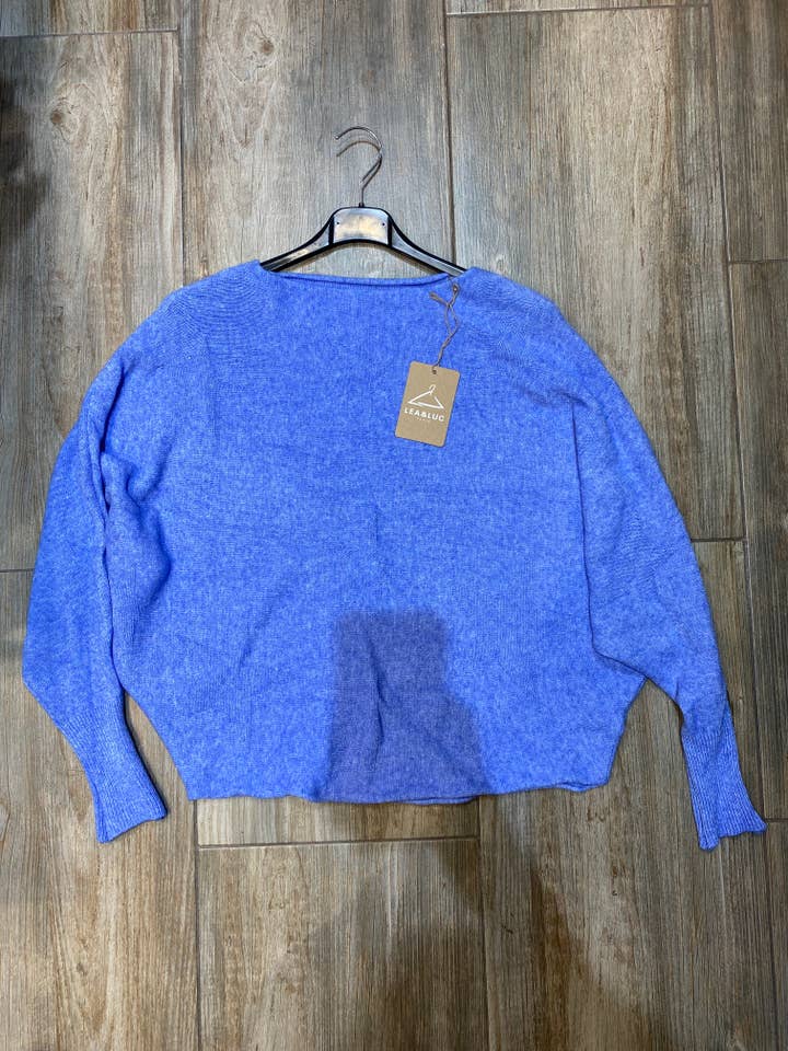 LÉA & LUC - Wholesale Knit Sweater - Women's - Star sweater REF. 009817