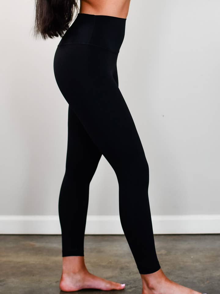 TooLooLah - Wholesale Athletic/Lounge Leggings - Women's - Pure Move Classic Leggings - Black1
