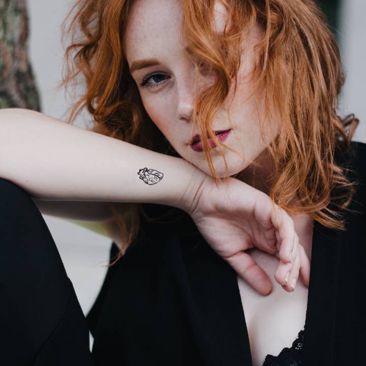 encredelicate - Wholesale Temporary Tattoo - Small temporary anatomical heart tattoo in black (set of1