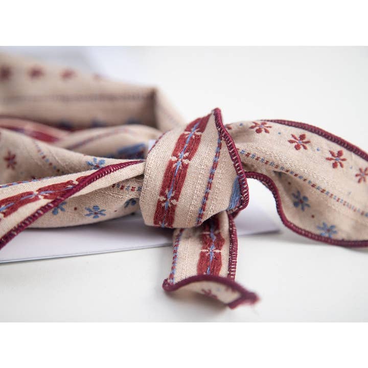 Funkyrel® Atzbranding Limited - Wholesale Scarf - Women's - Scarvii - Vintage Embroidered Triangle Scarf3