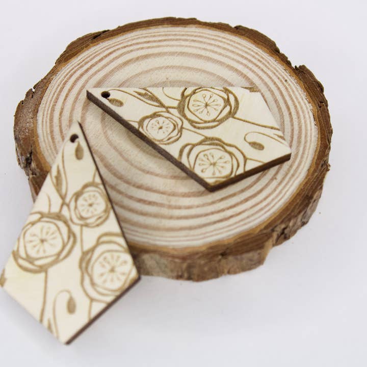 Mohnblumen-Ohrring für den Großhandel von PhilCo Forged