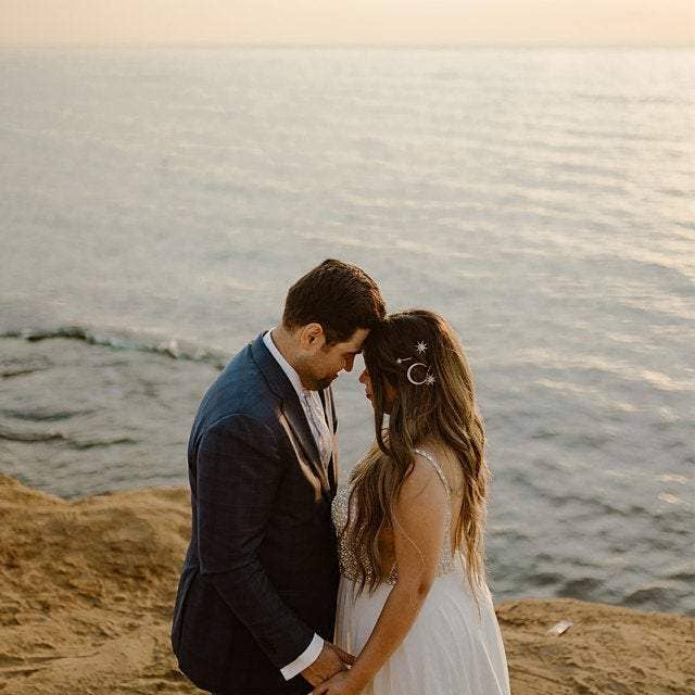 Set mollette lunari per la vendita all'ingrosso da parte di E’toiles Jewelry LLC