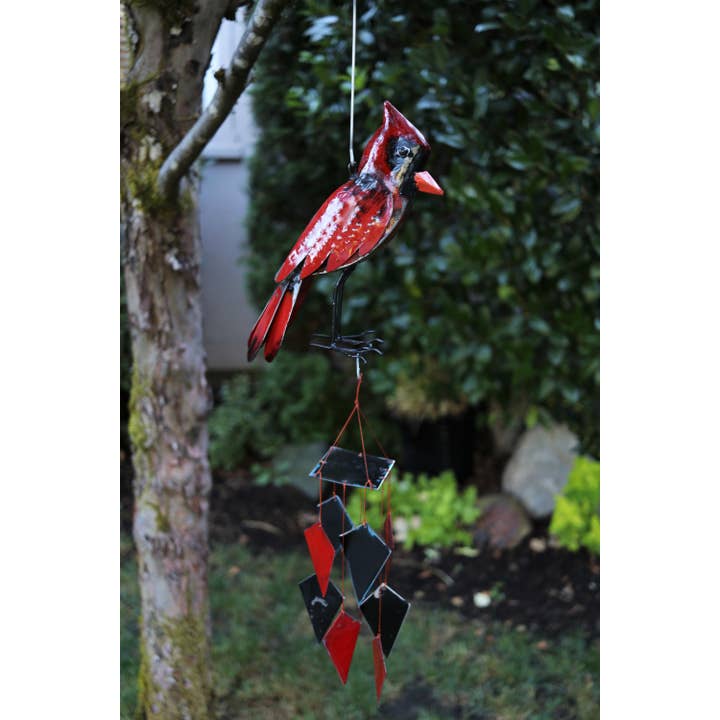 Cohasset Gifts – Großhandel Windspiele – Cardinal Upcycled Ölfass Windspiel2