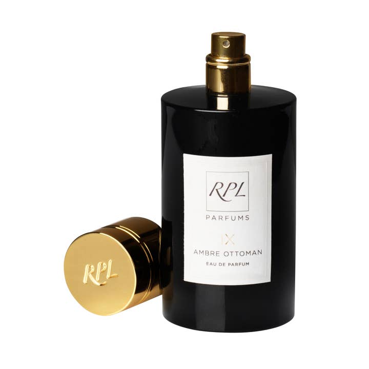 106107 IX - POUF AMBRE pour la vente par RPLPARFUMS