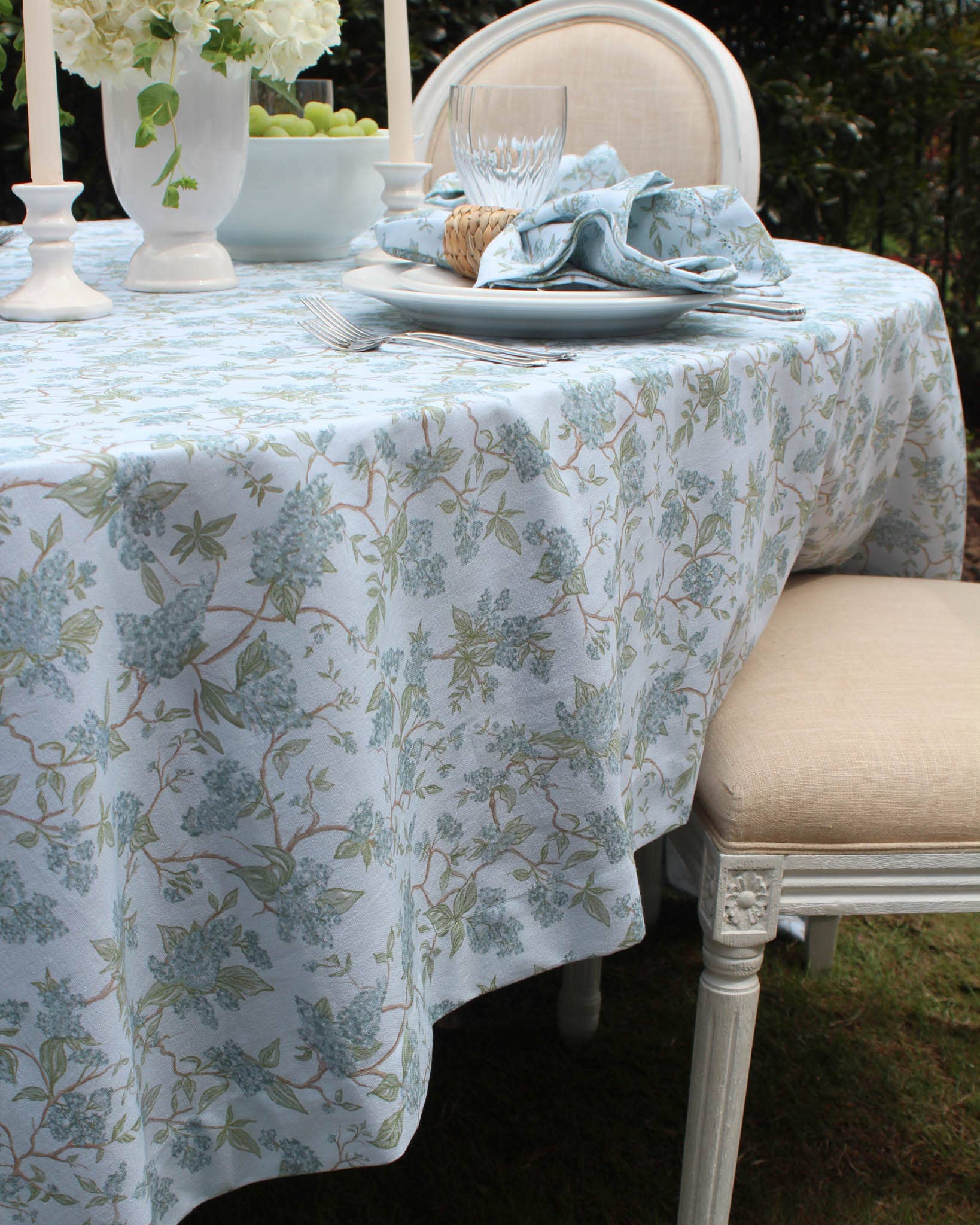 Hyacinth Blue Floral Cotton Tablecloth For Spring and Wedding Table for wholesale on Faire3