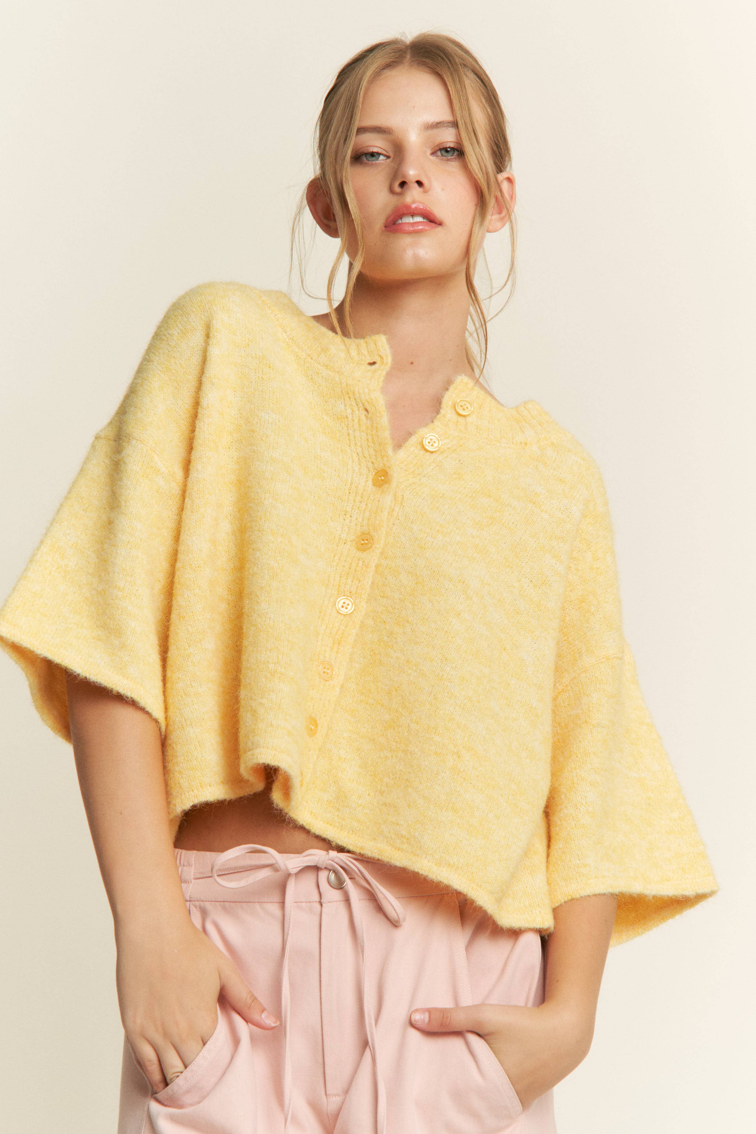 CANDESCENT - Wholesale Cardigan - Women's - Cropped Boxy Soft Knit Cardigan - LOU CARDIGAN19