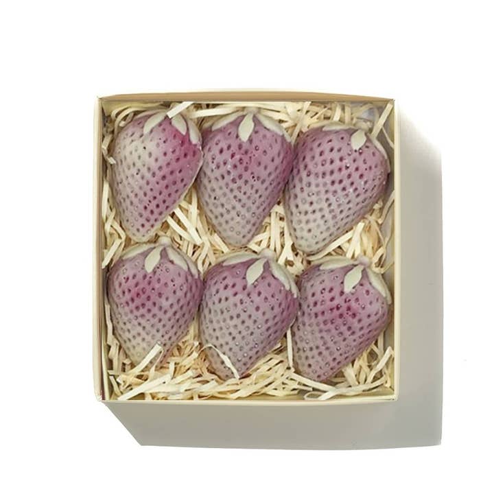 Choc on Choc - Wholesale Chocolate Box - Chocolate Prosecco And Strawberries Gift Box