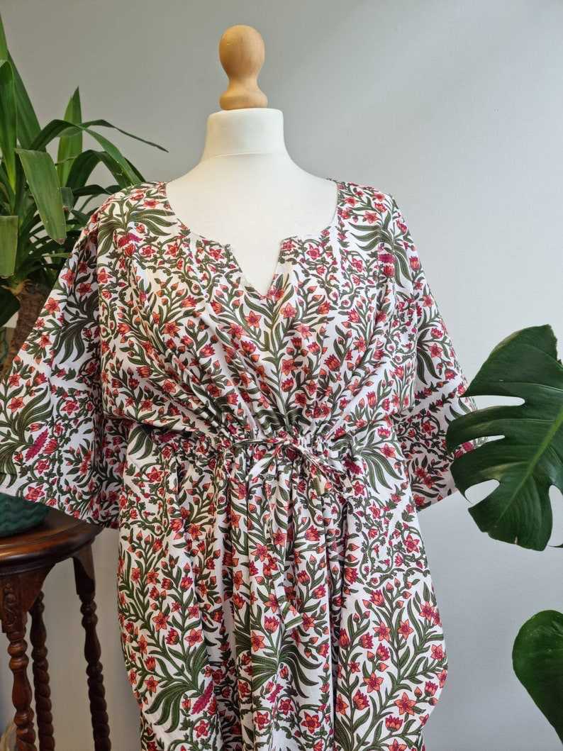 Essential Designs London – wholesale Kaftan – Women's – Pure Cotton Kaftan in White Green Pink4