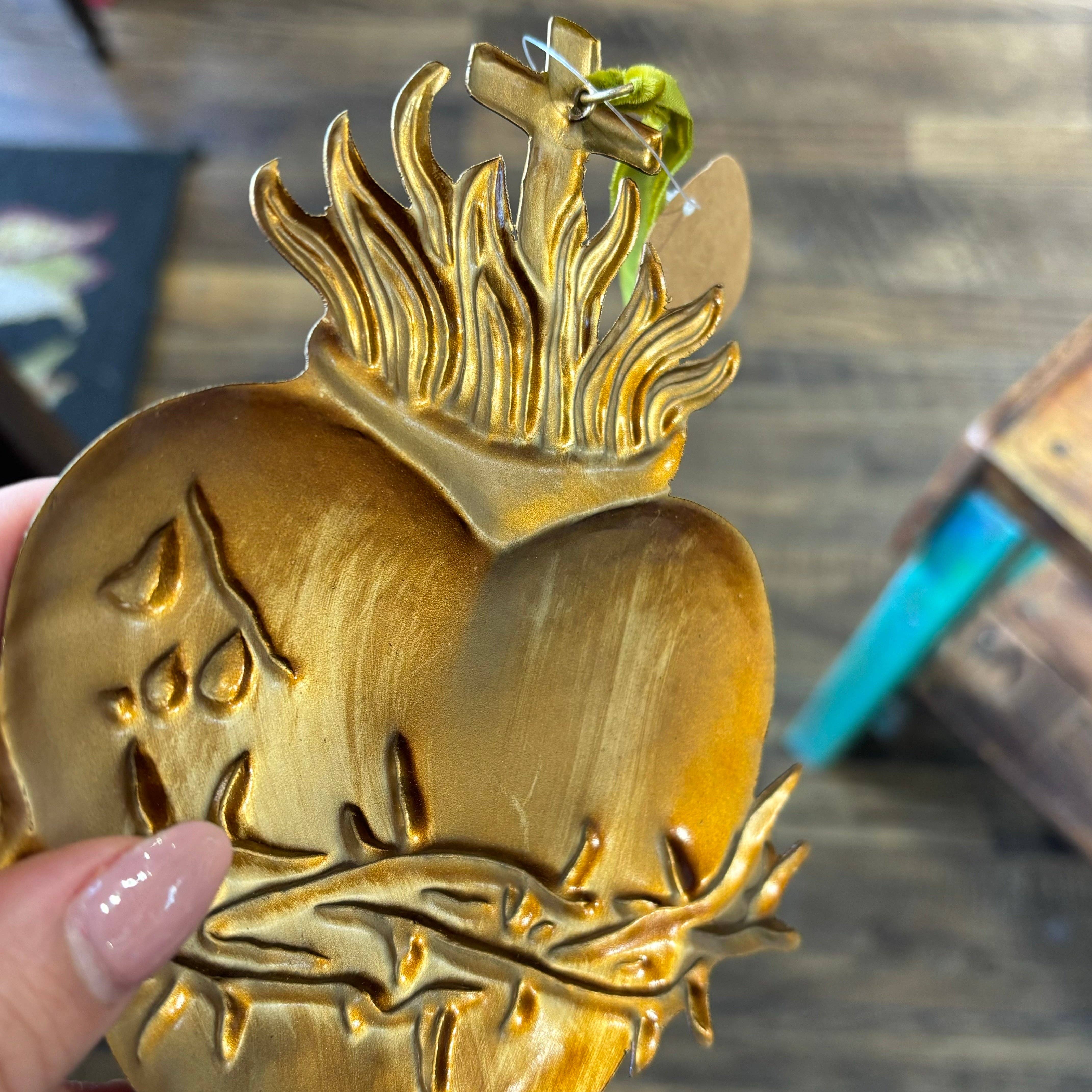 Love and Honor Jesus LLC - Wholesale Ornament Set - Hearts Of The Holy Family Ornament Set4