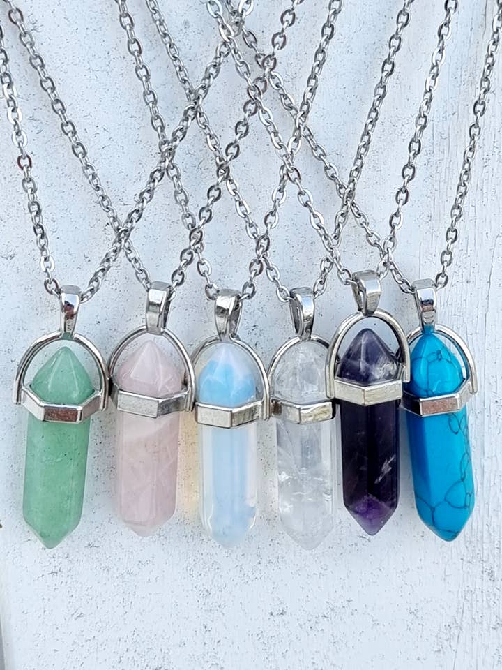 Collier pendentif Crystal Point pour la vente par Pretty Little Shop