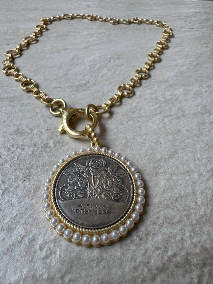 Golden Rose Pearl Medallion Necklace for wholesale by Loulu Designs