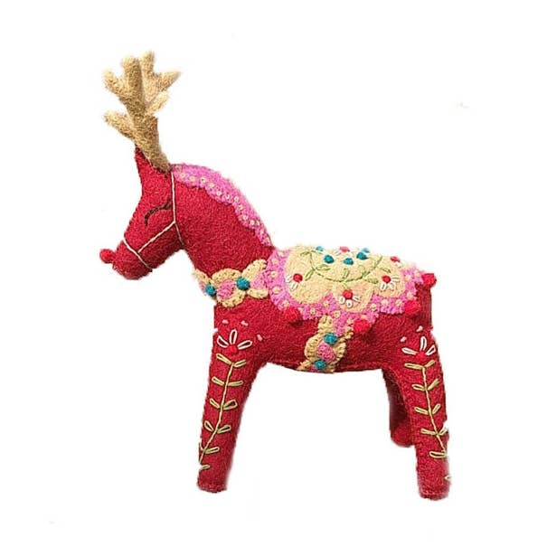 Décoration de cheminée en forme de renne pour la vente par French Knot