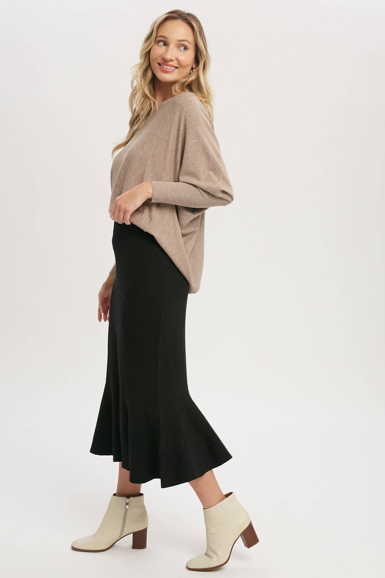 Bluivy - Wholesale Skirt - Women's - MERMAID SWEATER MIDI SKIRT31