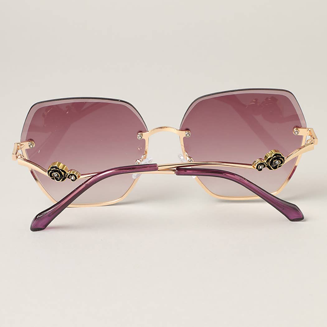  ASSORTED COLOR Women's Large Sunglasses for wholesale on Faire10