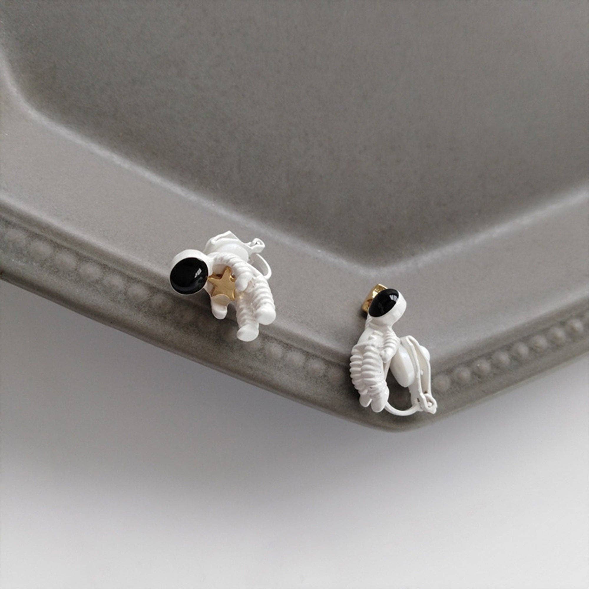 Perimade & Co. LLC – Engroshandel Ørestikkere – Astronaut Star Space Par Stud Øreringe i Solid kobber3