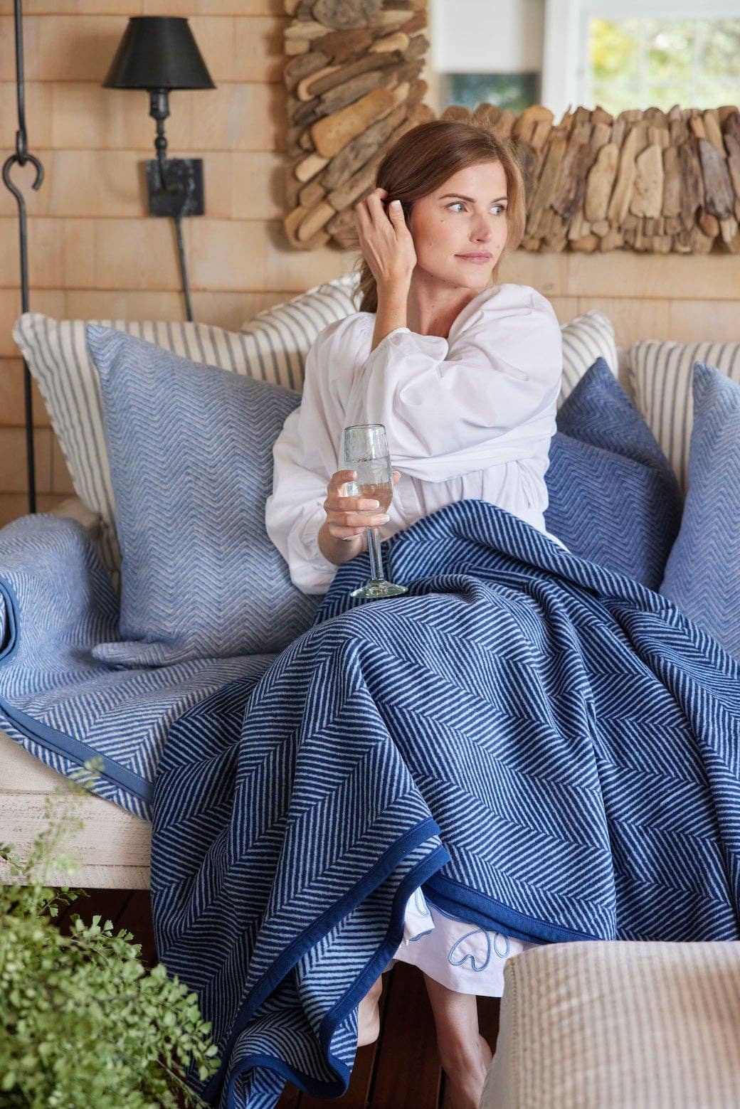 ChappyWrap – wholesale Throw blanket – Harborview Herringbone Navy Blanket12