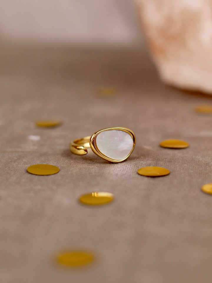 Ring - classic pearl for wholesale by HELLO HOSHI