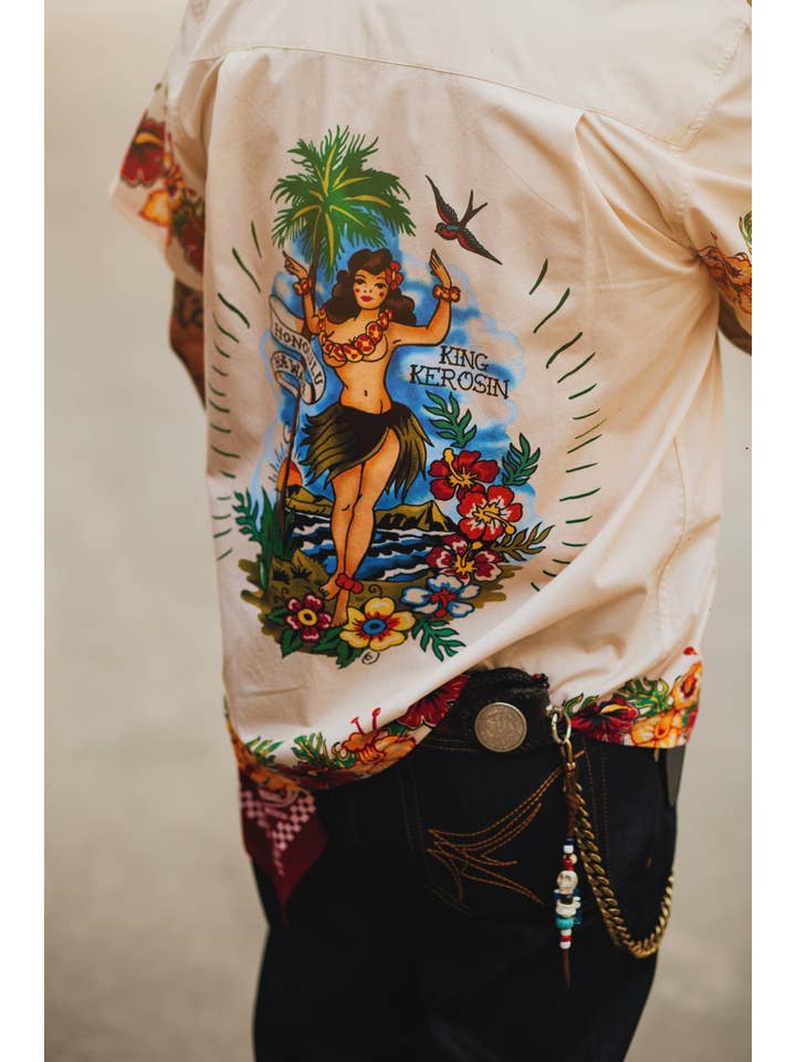 ecru Hawaiian organic cotton shirt “Honolulu Hawaii” for wholesale on Faire11