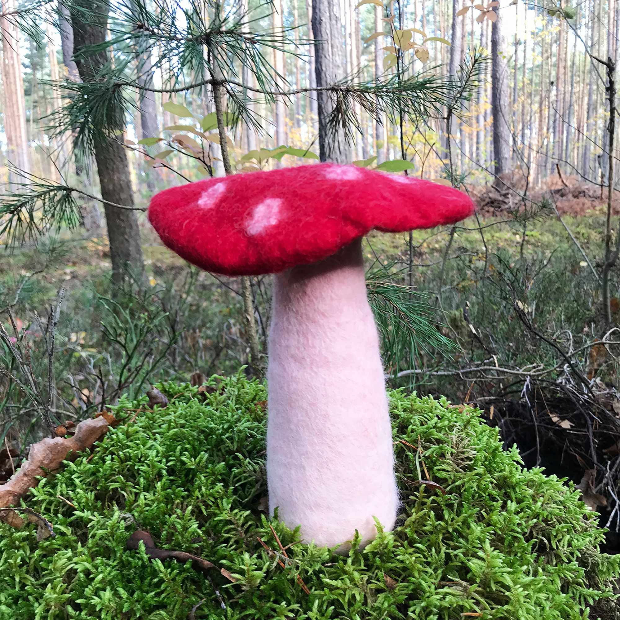 Tribal Trade GmbH - Vendita all'ingrosso Statuette decorative - Fungo amanita muscaria in feltro rosso, disponibile in 3 dimensioni22