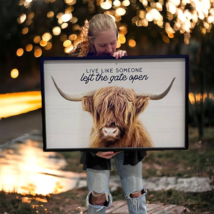 Live Like Someone Left The Gate Open | Wood Sign and other Purchase Wholesale location moule à gâteau. Free Returns & Net 60 Terms on Faire trending on Faire.