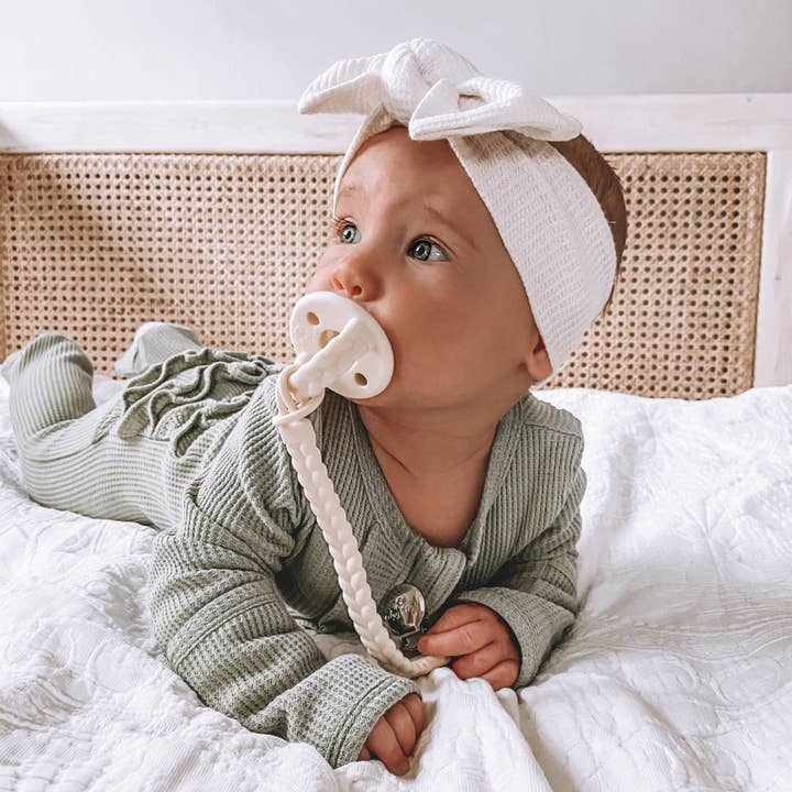 Itzy Ritzy - Wholesale Pacifier - Baby - *NEW SIZE* Sweetie Sootherâ„¢ Pacifier Sets (2-pack)