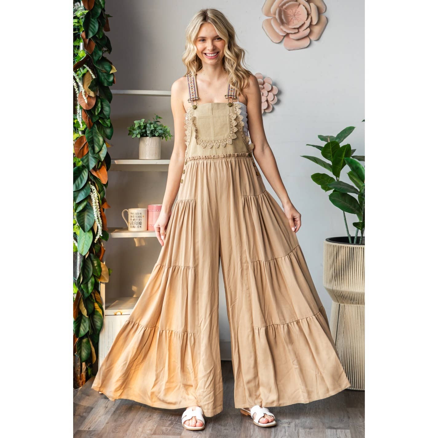 Veveret – Macacão - Mulher por atacado – Macacão fluido com alças bordadas6