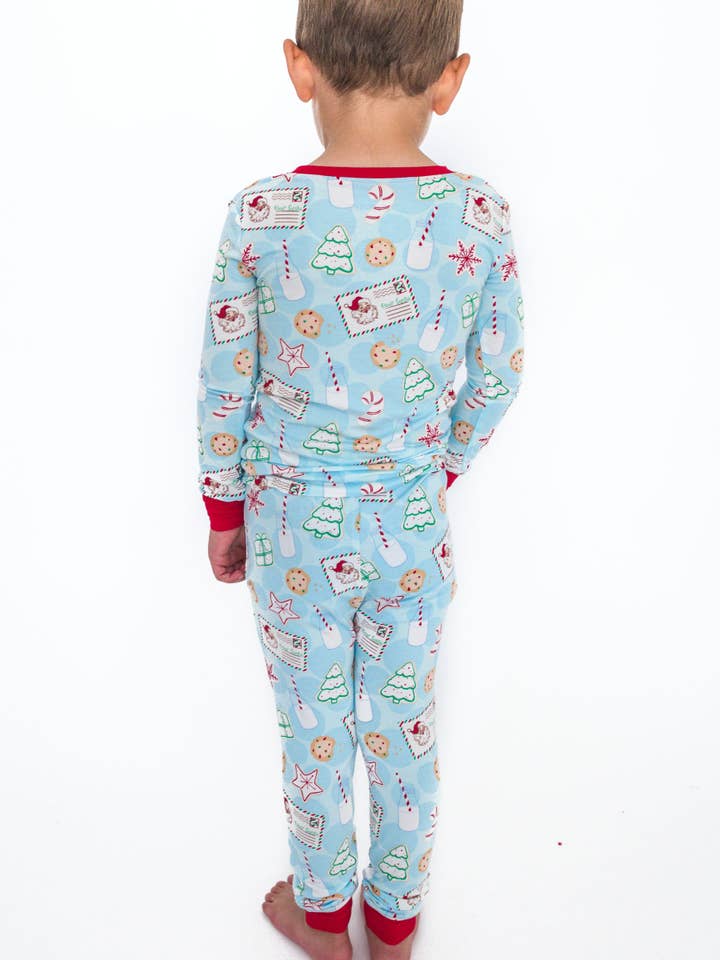 Blue SoftSnooze™ Kids Bamboo Viscose Santa Sweets Long Sleeve Pajama Set
for wholesale on Faire3