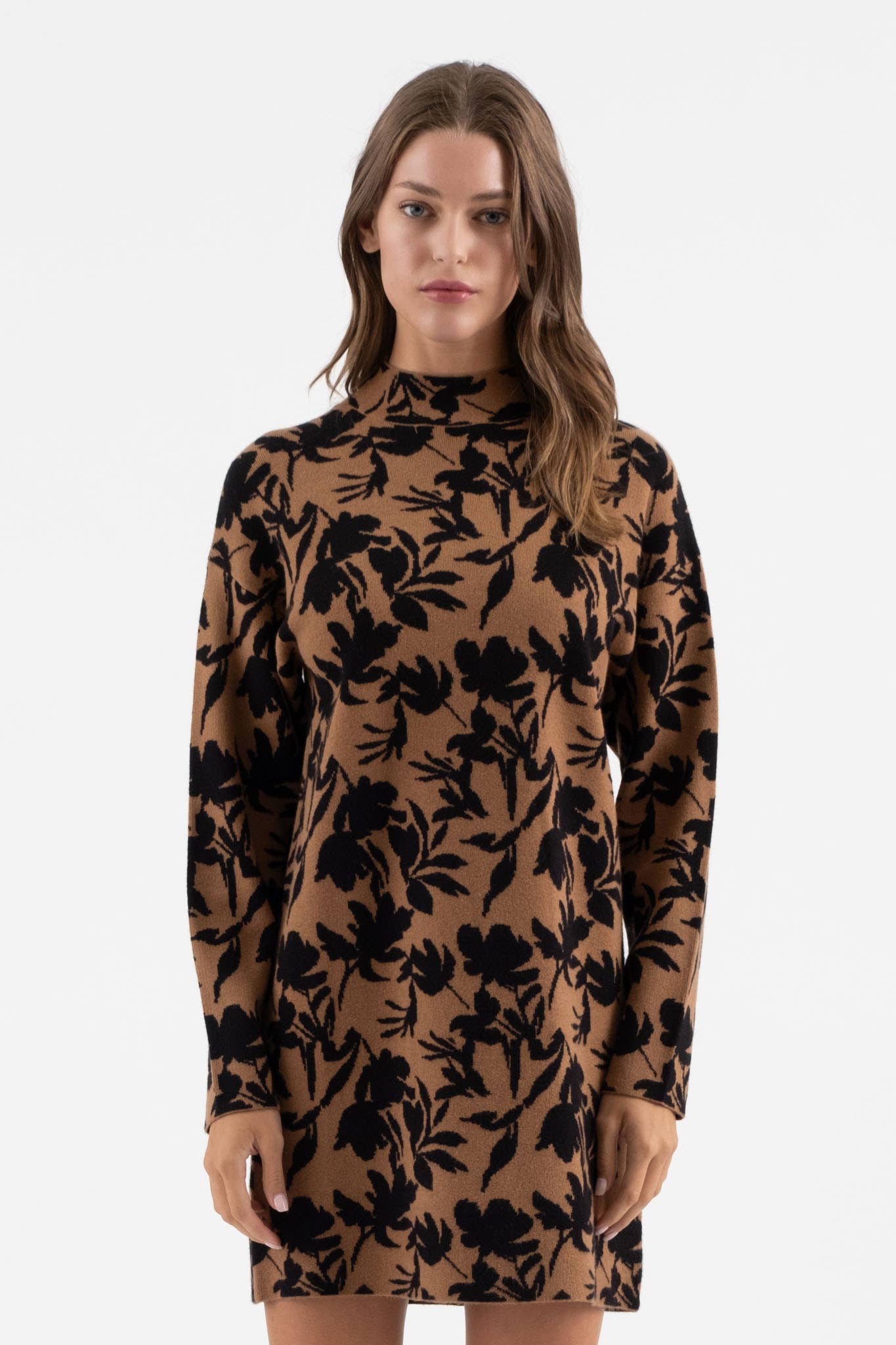 Blu Pepper - Venta al por mayor Vestido - Mujer - VESTIDO TIPO JERSEY DE PUNTO DE MANGA LARGA CON CUELLO REDONDO Y ESTAMPADO FLORAL8