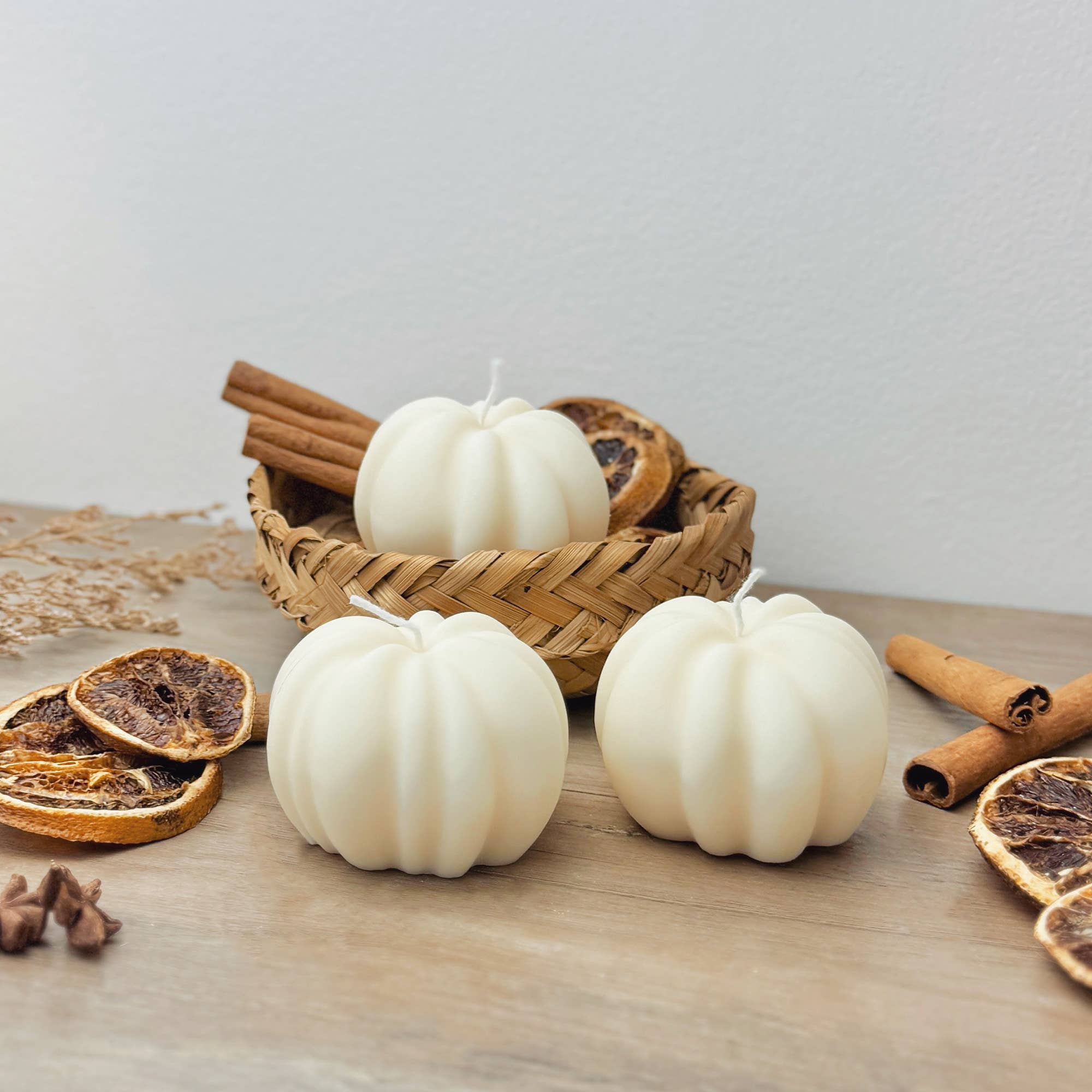 Eli and Things - Wholesale Novelty Candle - White Pumpkin Candle - White Halloween Decoration1