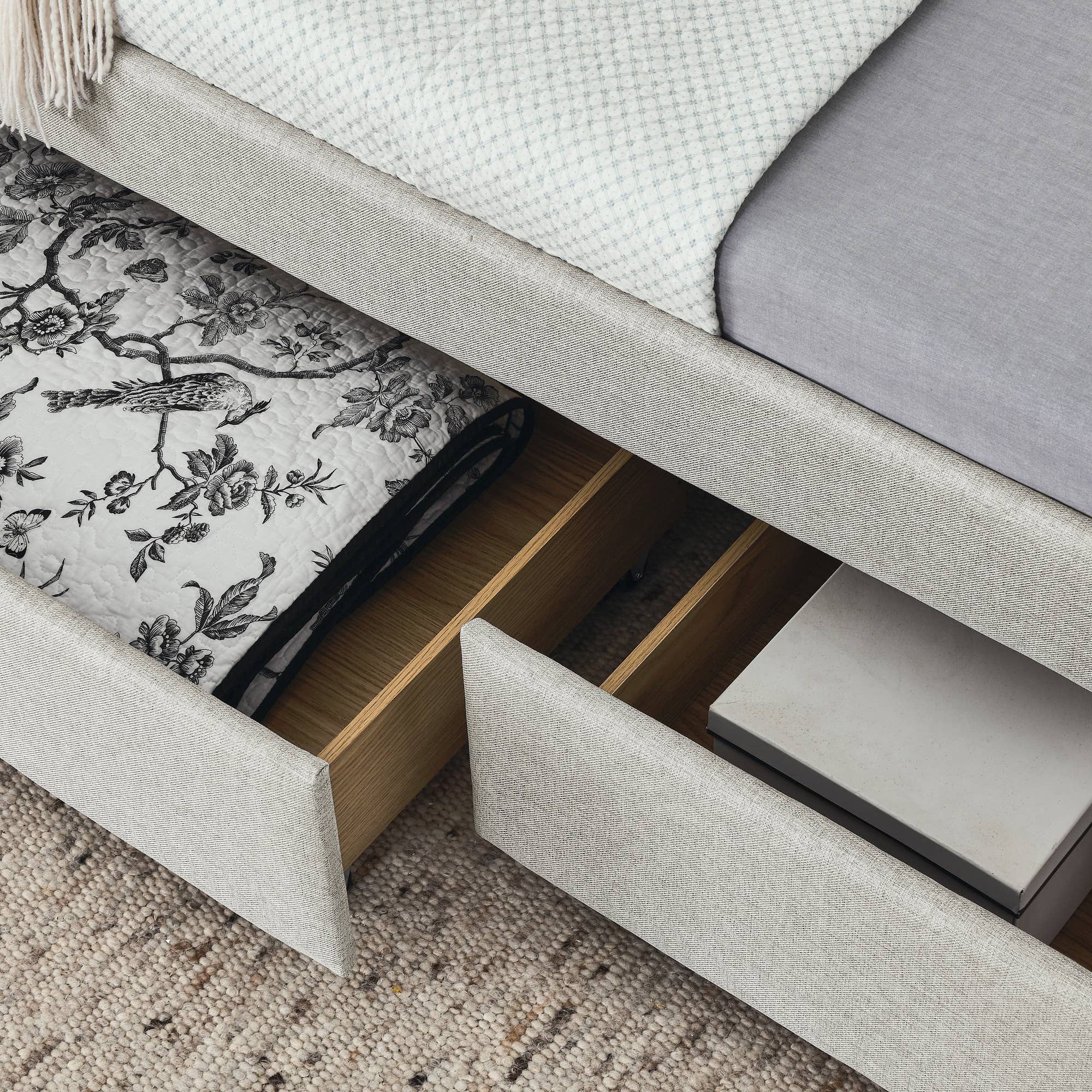 39F Inc. - Wholesale Bed - Upholstered Twin Size Daybed with Two Drawers with Button5