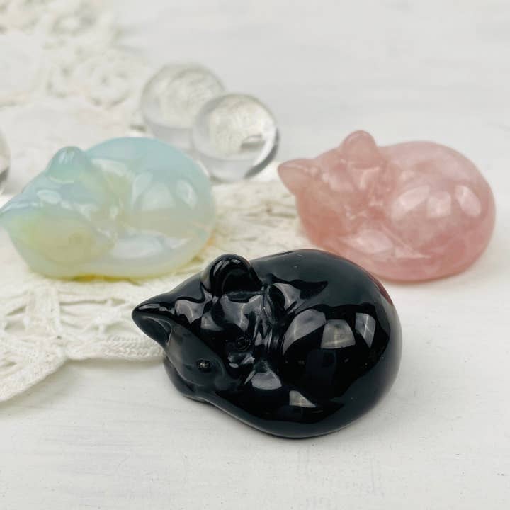 Rock Paradise - Wholesale Decorative Figurine - Crystal Gemstone Sleeping Cats