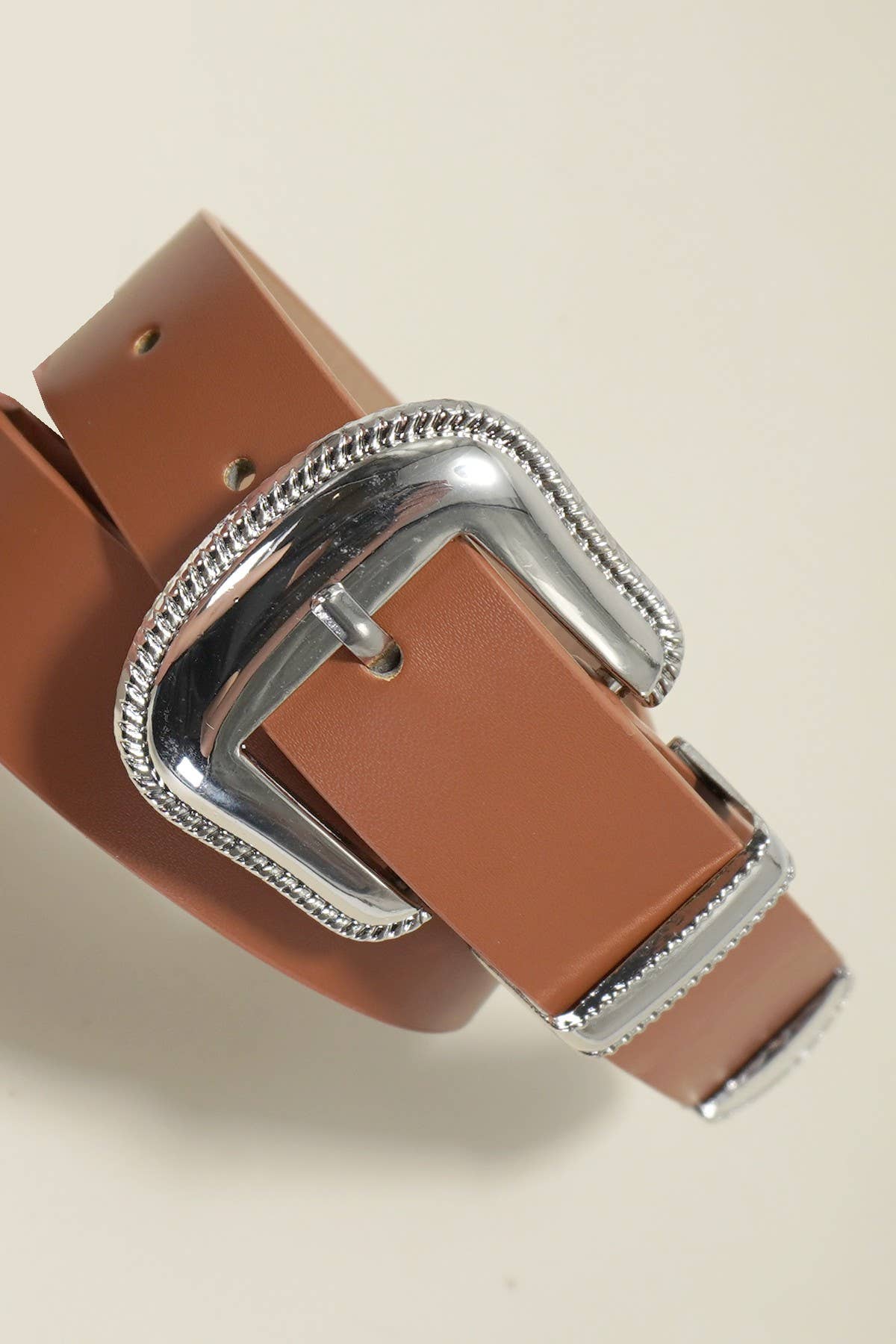 JOSSLYN by wall to wall - Wholesale Belt - Women's - CLASSIC WESTERN BUCKLE FAUX LEATHER BELT2