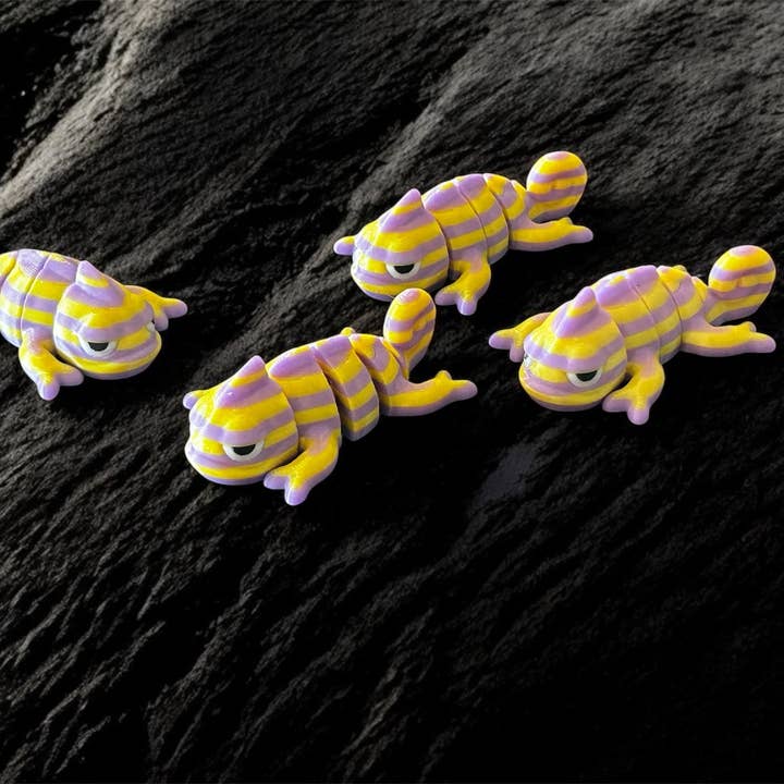 3D in Paradise - Wholesale Fidget toy – Kids - Mini Chameleon striped fidget figurine figures 3D printed1